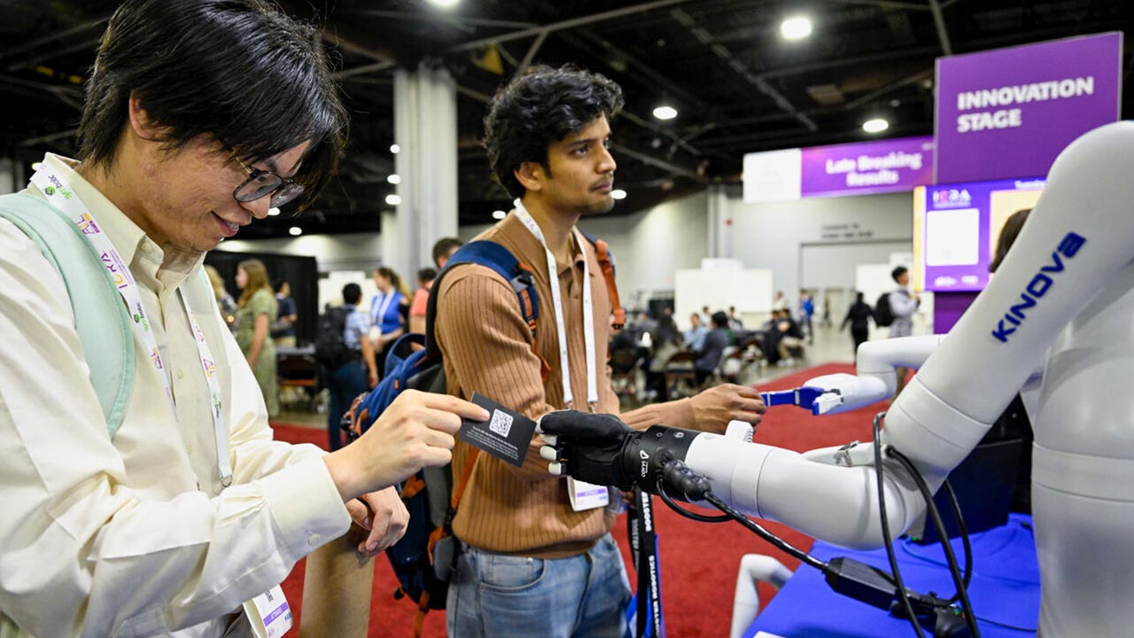 COVVI Showcases Innovative Technology To International Robotics Leaders